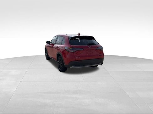 Used 2025 Honda HR-V Sport image 7