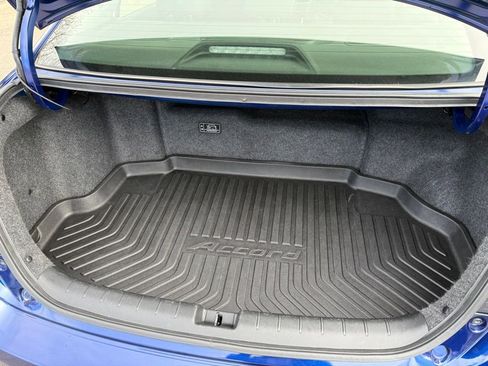 Used 2017 Honda Accord EX-L image 16