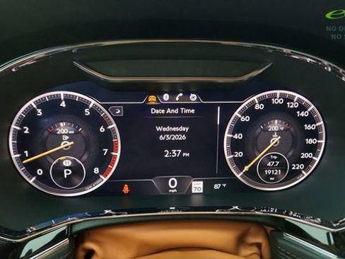 Used 2022 Bentley Continental GT AWD/4WD image 40