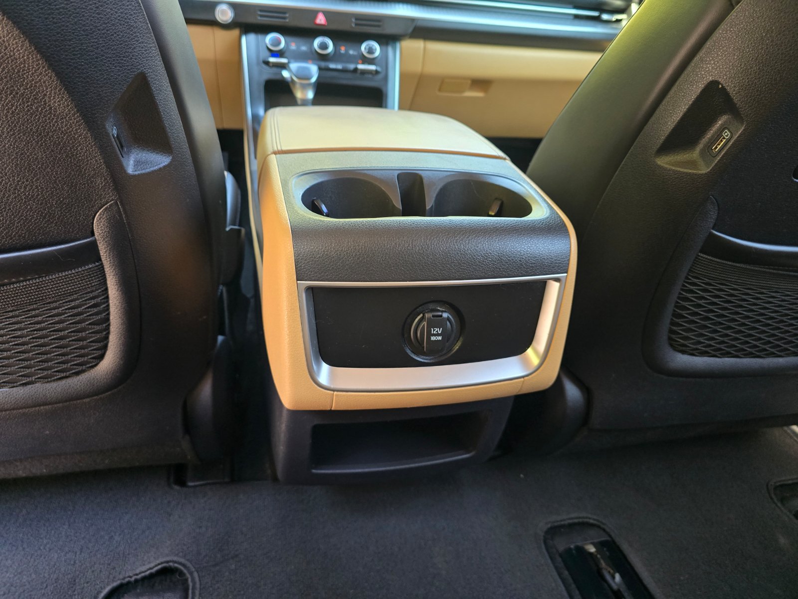 Used 2022 Kia Carnival LXS FWD image 24