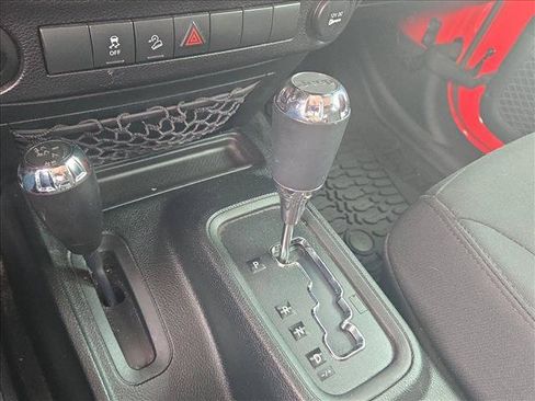 Used 2018 Jeep Wrangler Unlimited Sport S AWD/4WD image 11