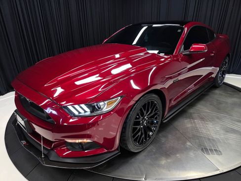 Used 2017 Ford Mustang GT Premium w/ GT Performance Package image 42