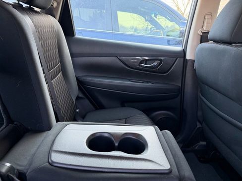 Used 2017 Nissan Rogue S image 13