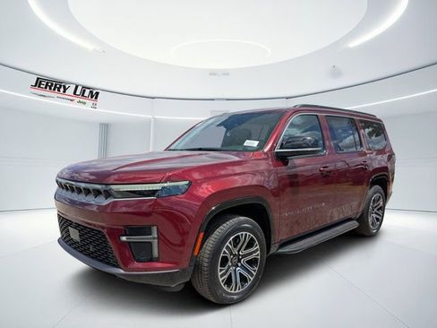 New 2026 Jeep Grand Wagoneer 2WD w/ 8-Passenger Seating Package image 7