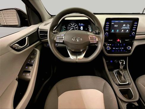 Used 2020 Hyundai Ioniq Blue FWD image 5