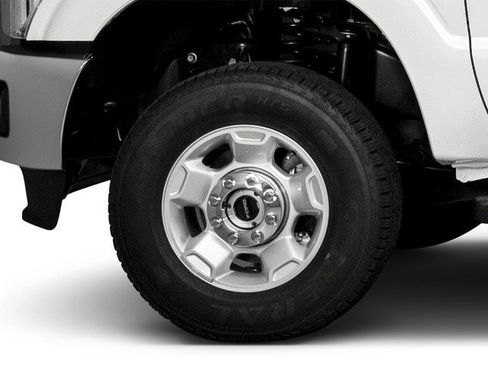 Used 2016 Ford F250 XLT w/ XLT Premium Package AWD/4WD image 11