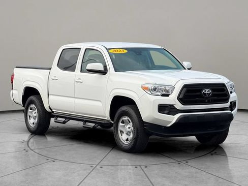 Certified 2023 Toyota Tacoma SR AWD/4WD image 8