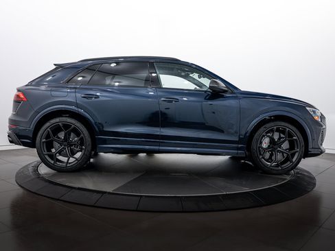New 2026 Audi RS Q8 performance image 3