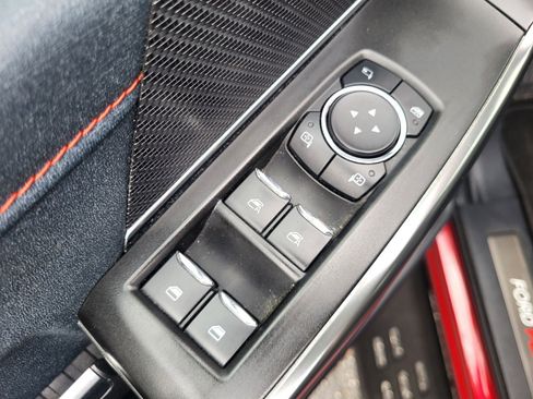 Certified 2022 Ford F150 Raptor w/ Raptor 37 Performance Package image 18