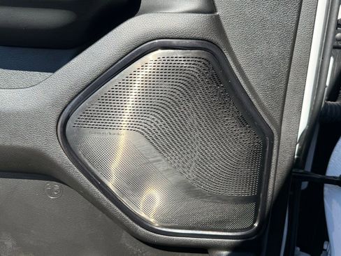 Used 2025 RAM 1500 Limited w/ Trailer Tow Group image 18