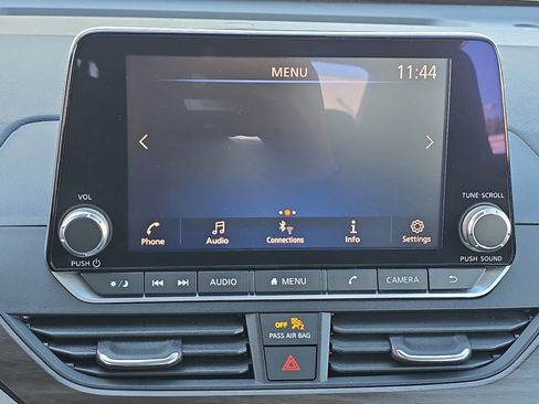 Used 2024 Nissan Altima 2.5 SV image 26