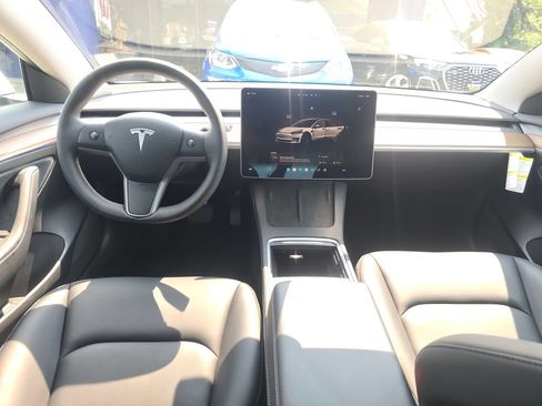 Used 2023 Tesla Model 3 Standard Range RWD image 17
