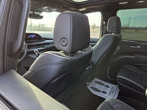 Used 2023 Cadillac Escalade ESV Sport w/ Touring Package AWD/4WD image 58