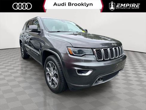 Used 2018 Jeep Grand Cherokee Limited AWD/4WD image 1