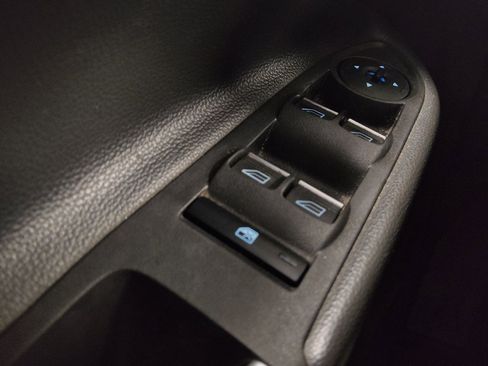 Used 2019 Ford Escape Titanium AWD/4WD image 27