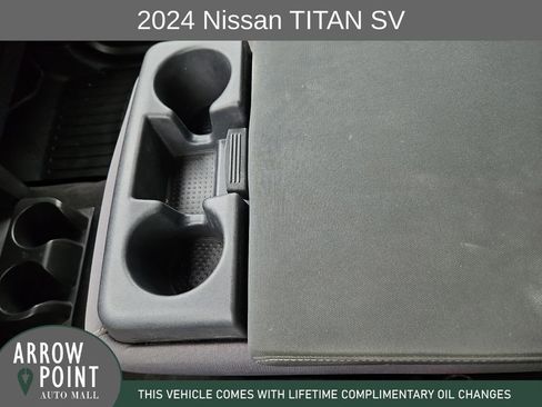 Used 2024 Nissan Titan SV RWD image 28