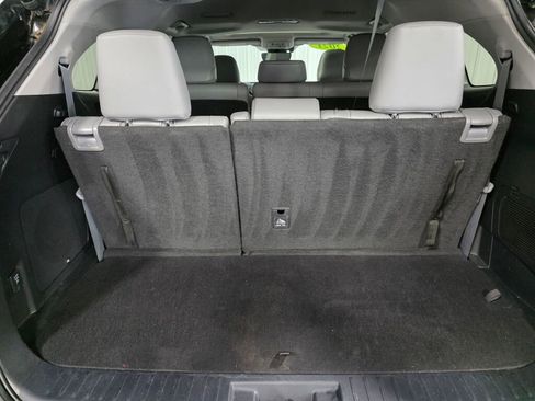 Used 2021 Toyota Highlander Limited AWD/4WD image 12