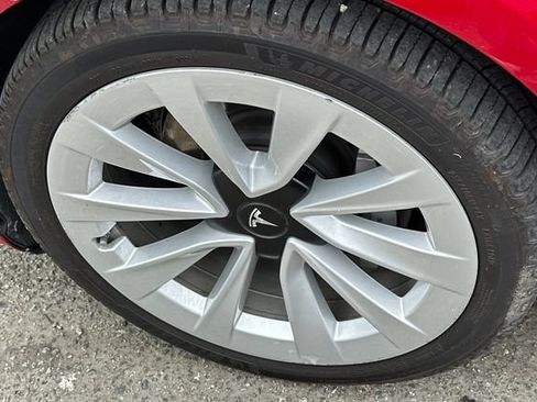 Used 2021 Tesla Model 3 Standard Range Plus RWD image 4