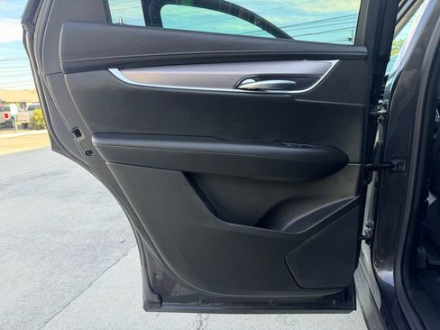 Used 2017 Cadillac XT5 Luxury w/ Driver Awareness Package image 26