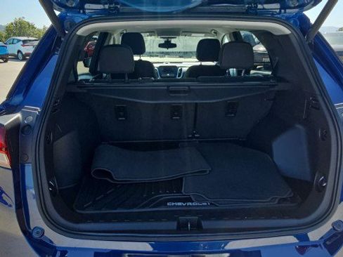Used 2023 Chevrolet Equinox LT FWD image 25