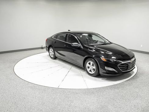 Used 2019 Chevrolet Malibu LS FWD image 25