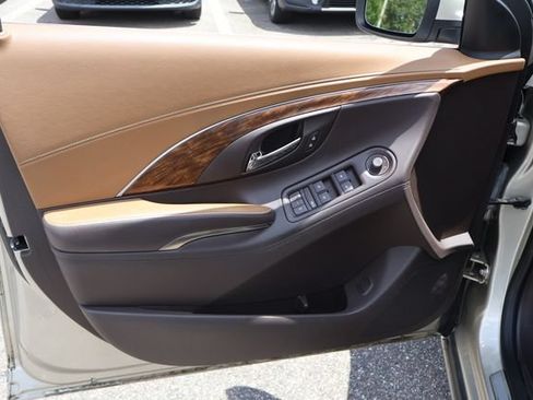 Used 2014 Buick LaCrosse Leather FWD image 11