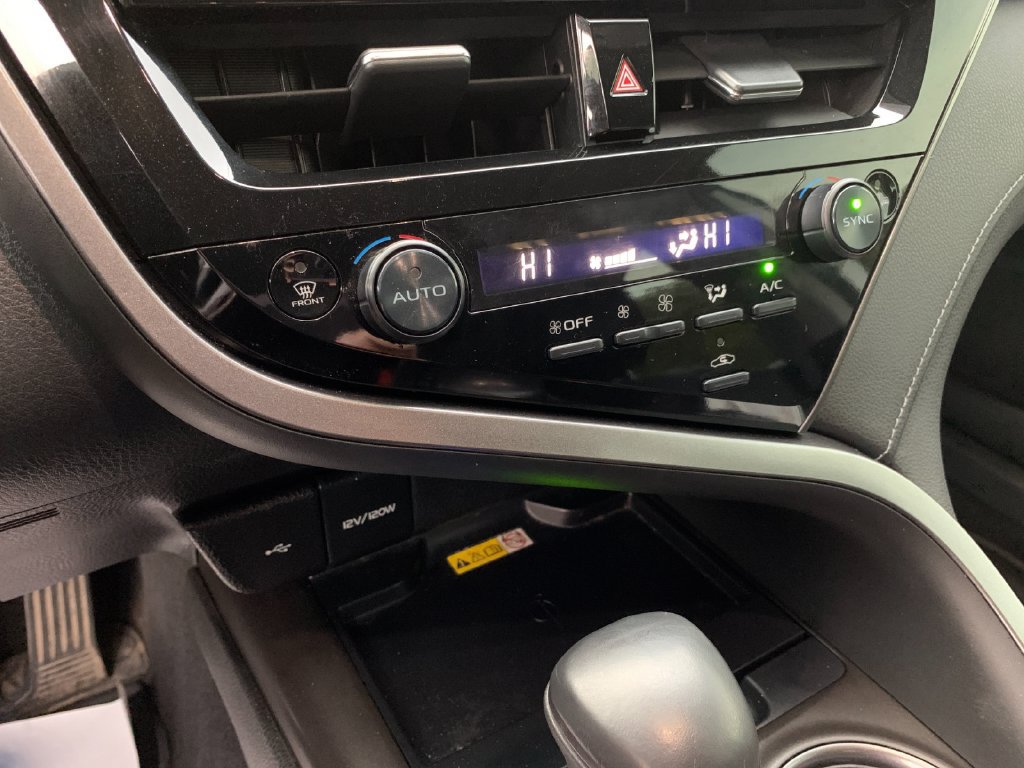 Used 2022 Toyota Camry XSE w/ Navigation Package FWD image 24