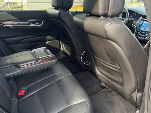 Used 2014 Cadillac XTS Luxury w/ Driver Awareness Package image 16