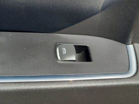 Used 2022 Chevrolet Silverado 1500 RST image 14