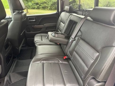 Used 2017 GMC Sierra 1500 Denali w/ Denali Ultimate Package AWD/4WD image 15
