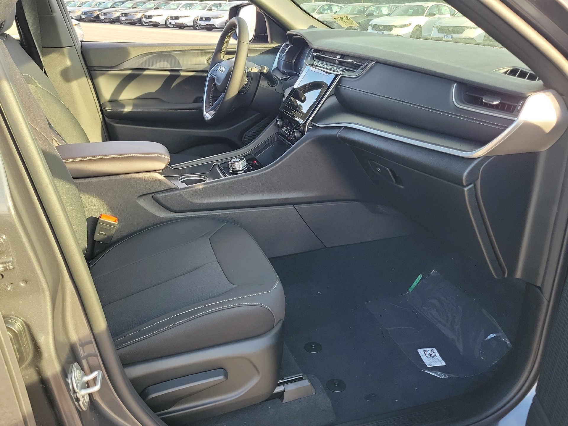 New 2026 Jeep Grand Cherokee Laredo X AWD/4WD image 13