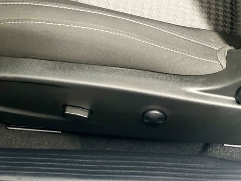 Used 2023 Dodge Challenger R/T w/ Blacktop Package image 15