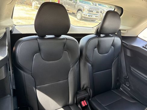 Used 2018 Volvo XC90 T6 Momentum w/ Convenience Package AWD/4WD image 27