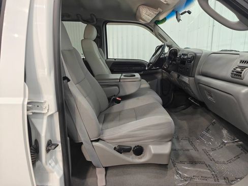 Used 2005 Ford F350 XLT RWD image 21