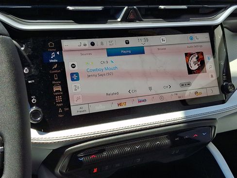 New 2026 Jeep Cherokee Limited AWD/4WD image 11