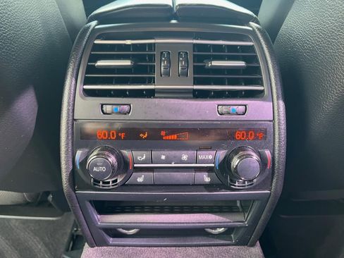 Used 2010 BMW 750Li image 24