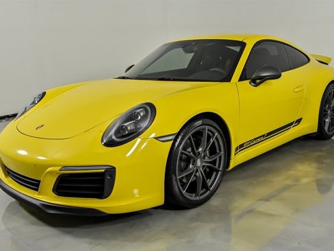 Used 2018 Porsche 911 Carrera T RWD image 6
