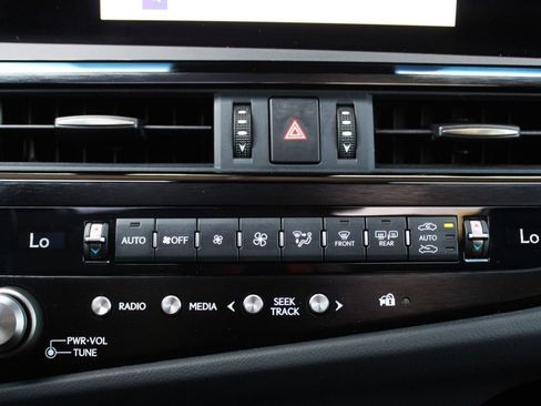 Used 2024 Lexus ES 350 w/ Premium Package FWD image 24