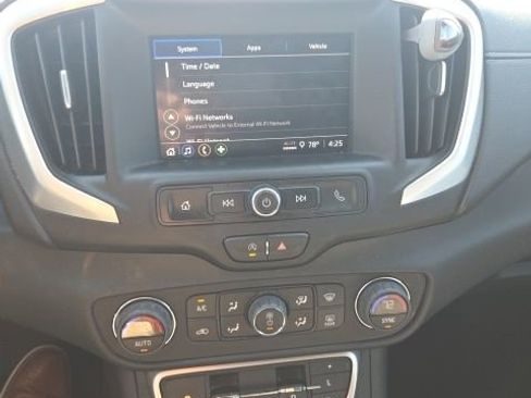 Used 2023 GMC Terrain SLE w/ Driver Convenience Package AWD/4WD image 12