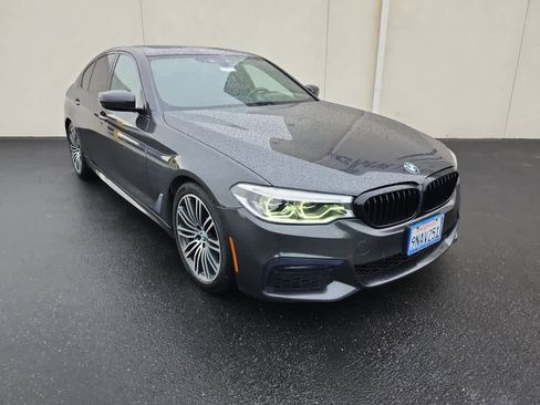 Used 2019 BMW 530i w/ M Sport Package RWD image 2
