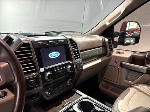 Used 2019 Ford F250 Limited w/ FX4 Off-Road Package image 18
