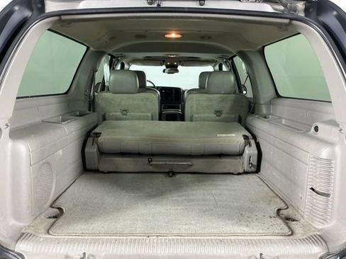 Used 2004 Chevrolet Suburban Z71 w/ Preferred Equipment Group AWD/4WD image 25