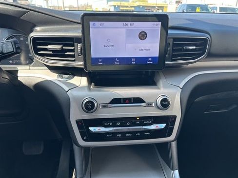 Used 2023 Ford Explorer XLT w/ Equipment Group 202A image 13