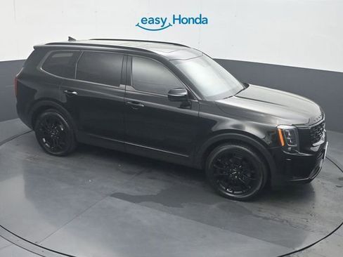 Used 2022 Kia Telluride SX w/ SX Prestige Package image 19
