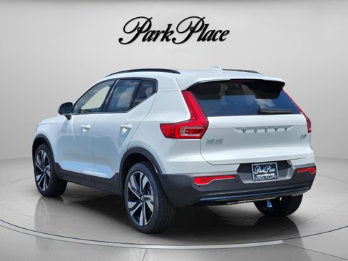 New 2026 Volvo XC40 B5 Plus w/ Protection Package Premier image 3