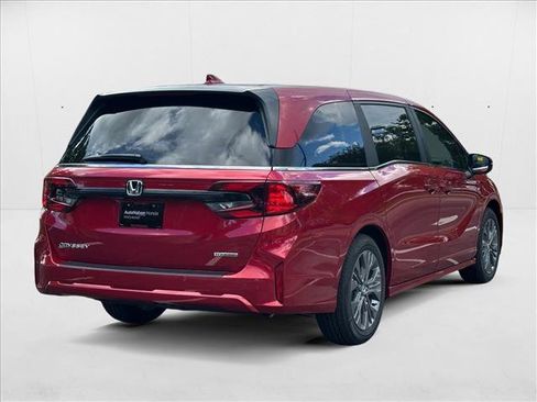 New 2026 Honda Odyssey Touring image 2