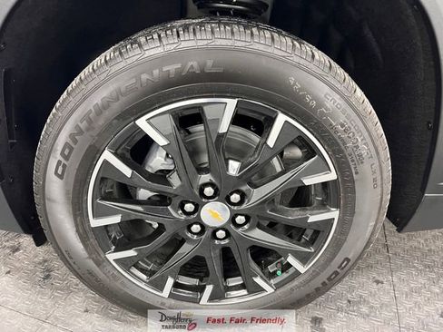 New 2026 Chevrolet Traverse LT w/ Sun and Wheel Package FWD image 22