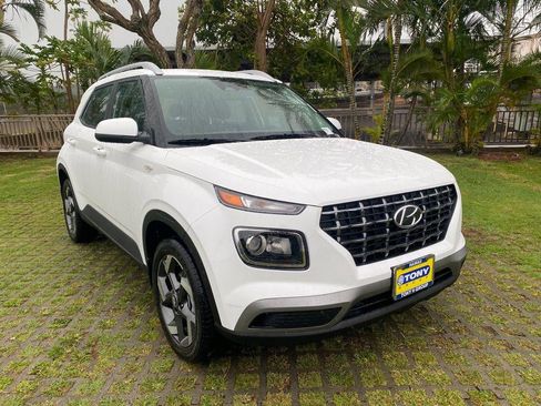 New 2026 Hyundai Venue SEL image 1