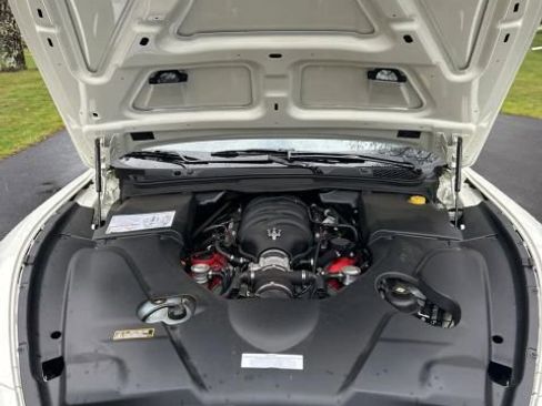 Used 2018 Maserati GranTurismo MC RWD image 13