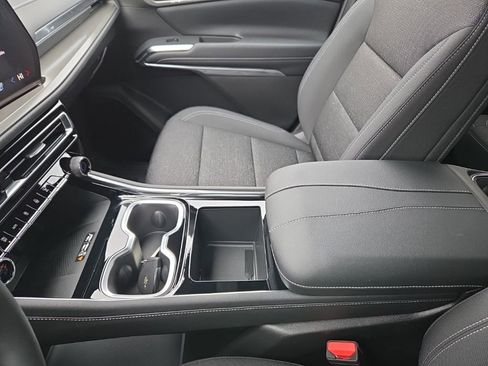 New 2026 Chevrolet Traverse LT w/ Driver Confidence Package FWD image 31